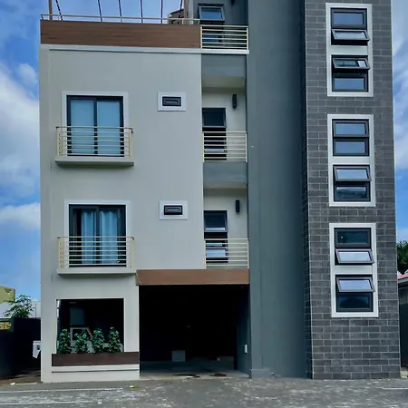 Chic 1 Bedroom Suite In Port Of Spain - Doux City